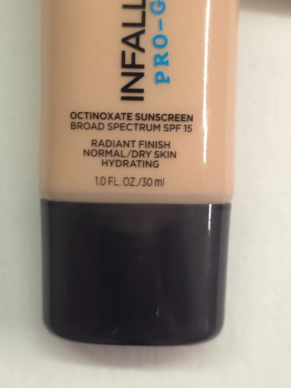 L'Oreal Paris Infallible Pro-Glow Foundation